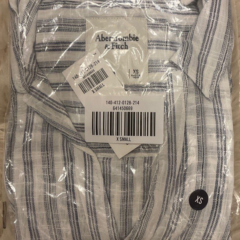 Abercrombie & Fitch Women’s Blue Striped Button down Shirt